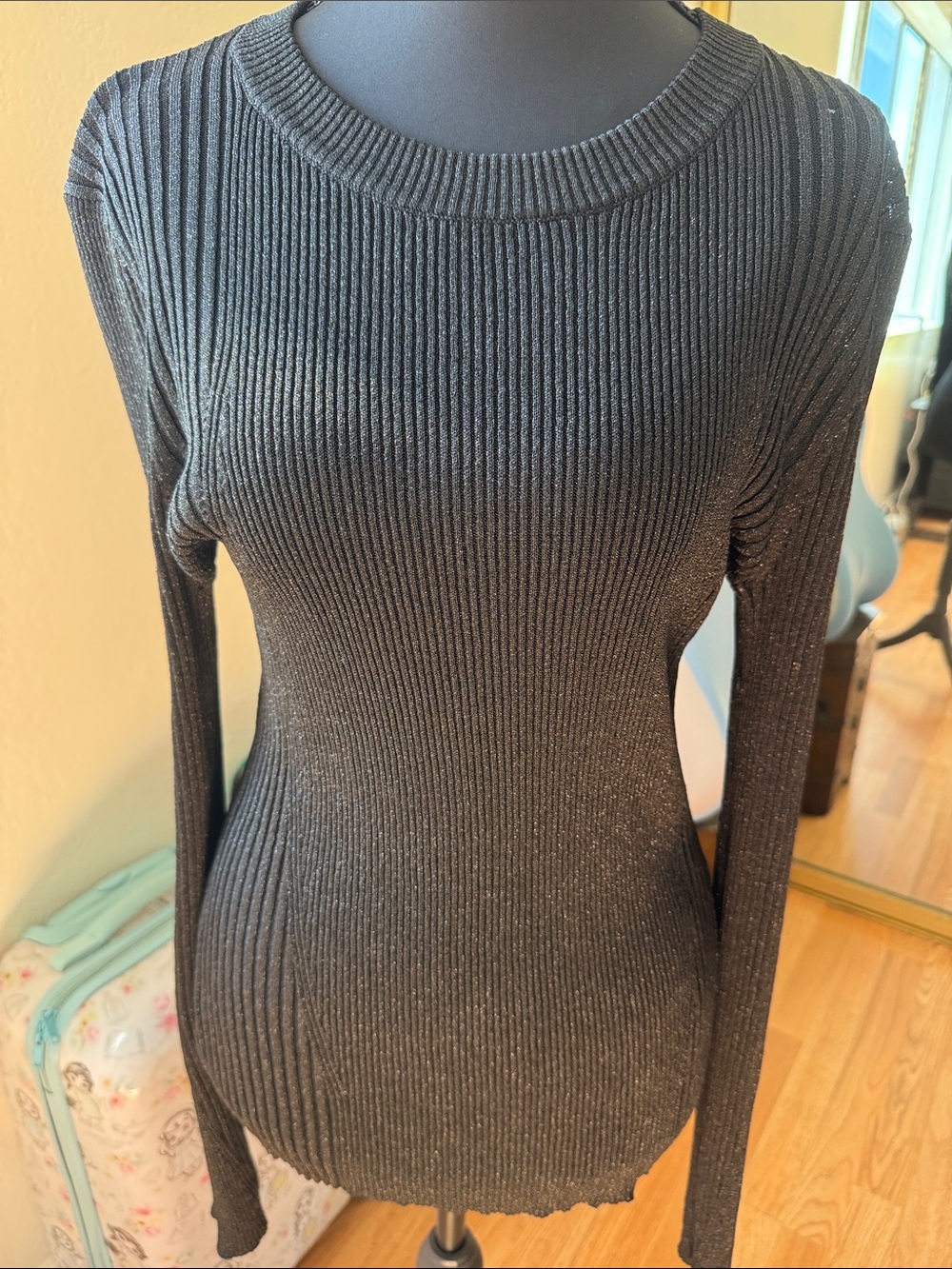 Country Road Long Sleeve Metallic Knit Top - Black,size Large